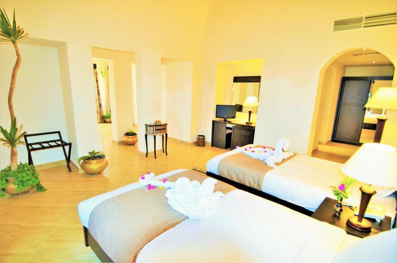 Rohanou Beach Resort El Qoseir Exterior photo